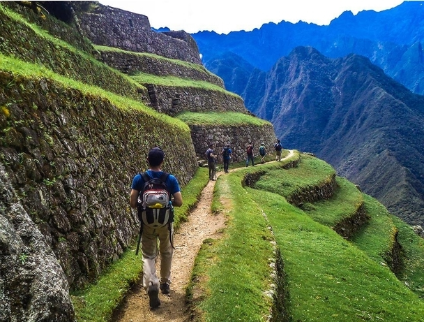 backpacking machu picchu