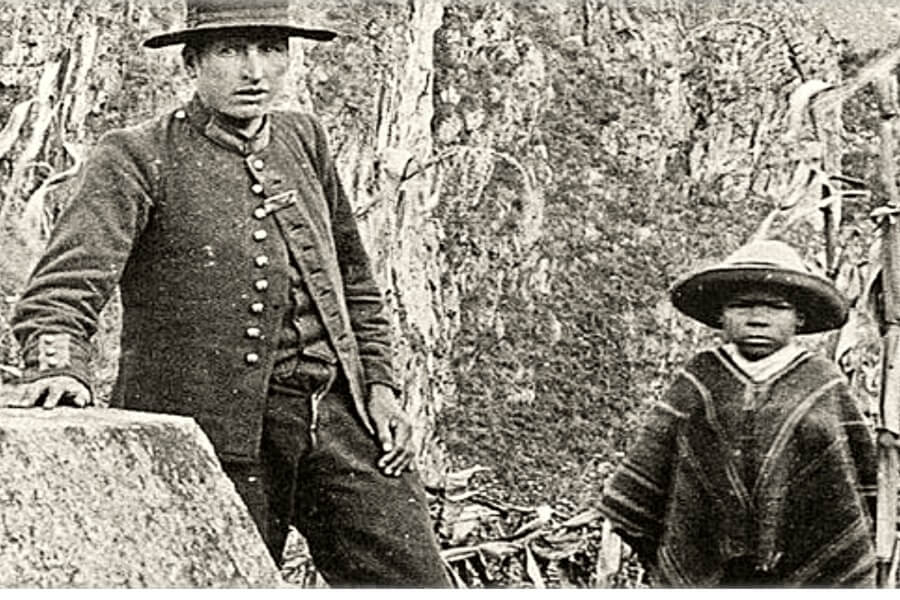 pablito riccharte with sergeant carrasco