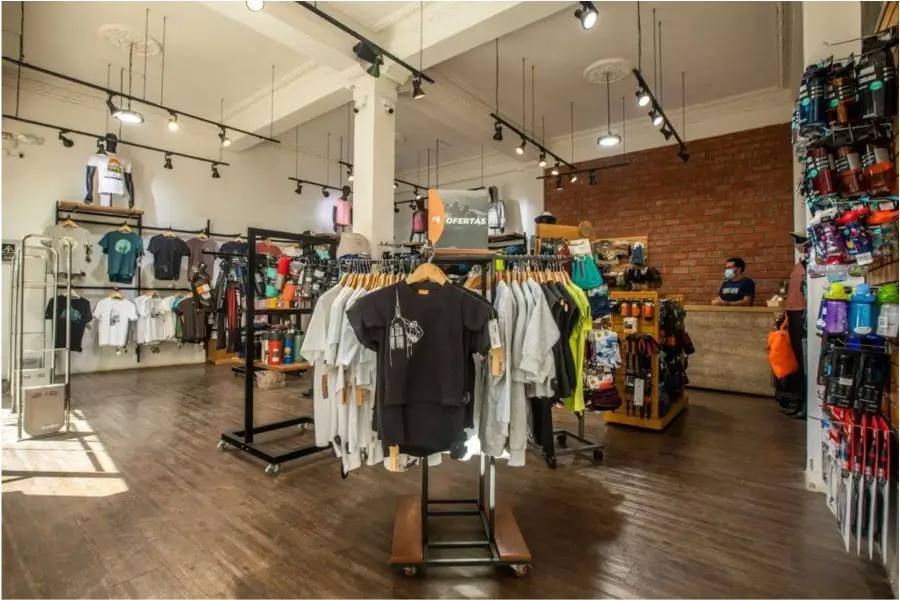 tatoo souvenir store